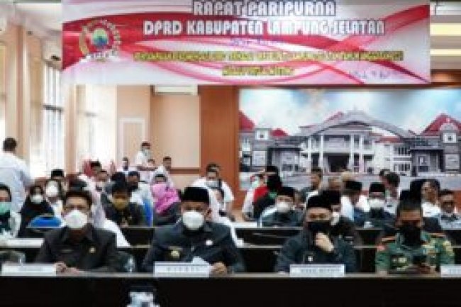 DPRD Lampung Selatan Gelar Rapat Paripurna Penyampaian Rekomendasi LKPJ Bupati