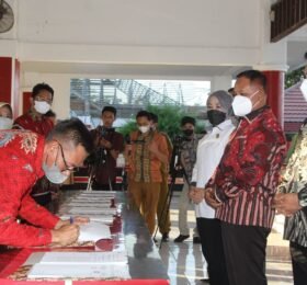 Lakukan Kerjasama Dengan Kajari Lamsel, Nanang Ermanto Tegaskan Perjanjian Kerjasama Tidak Akan Batasi Wewenang Kejaksaan