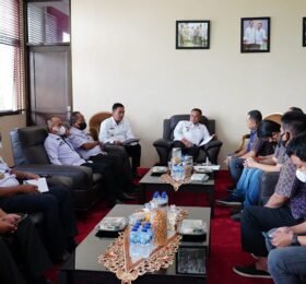 Bupati Lamsel pinta PT. PLN Persero,  Listrik Ke Desa Wisata Cepat Terpenuhi