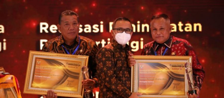 Bupati Lampung Selatan Terima Penghargaan Dari Mendagri Atas Capaian Realisasi Belanja Daerah Tertinggi Tahun 2021