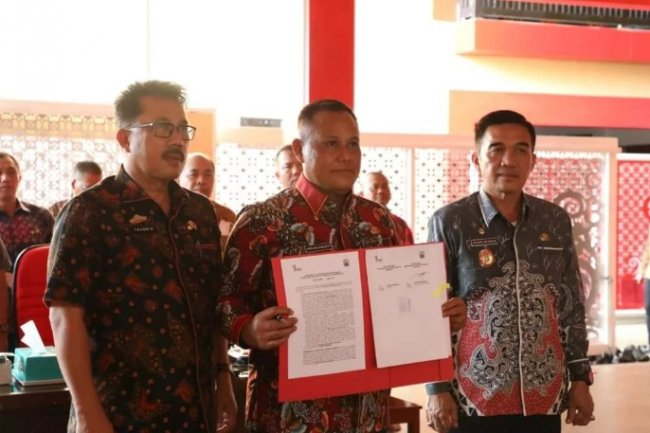 Pemkab Lamsel Laksanakan Penandatanganan Perubahan Kedua Perjanjian Pinjaman PEN 2022 dengan PT SMI