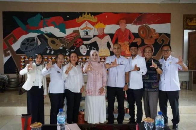 Ketua DKLS Winarni Nanang Ermanto Terima Audiensi DKK Kecamatan Way Panji