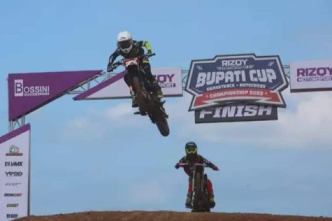 Bupati CUP Grasstrack Motocross Championship 2023, Pembalap berbagai daerah  Hadir di Kalianda