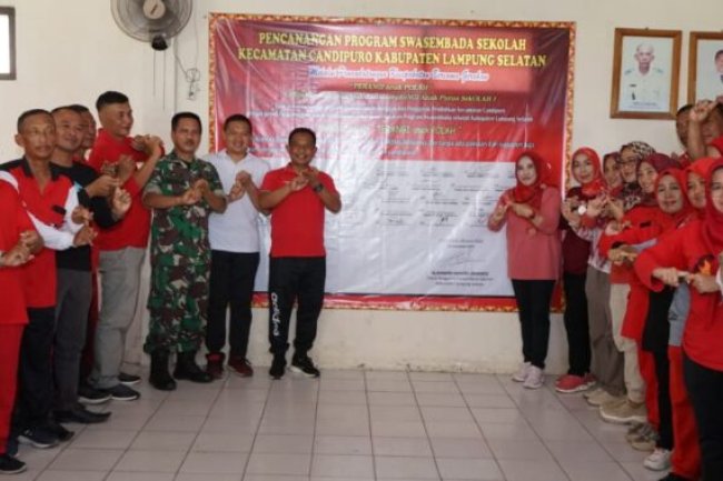 Ketua TP PKK Lampung Selatan Hadiri Pencanangan Program Swasembada Sekolah di Kecamatan Candipuro