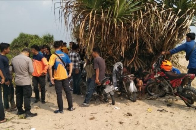 Satu Siswa SMP Palas Hilang Terseret Ombak di Pantai Bintaro Ketang dan Belum Ditemukan