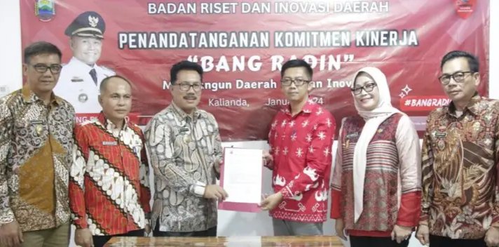 Tandatangani Komitmen Kinerja “Bang Radin”, Perangkat Daerah Harus Tingkatan Inovasi