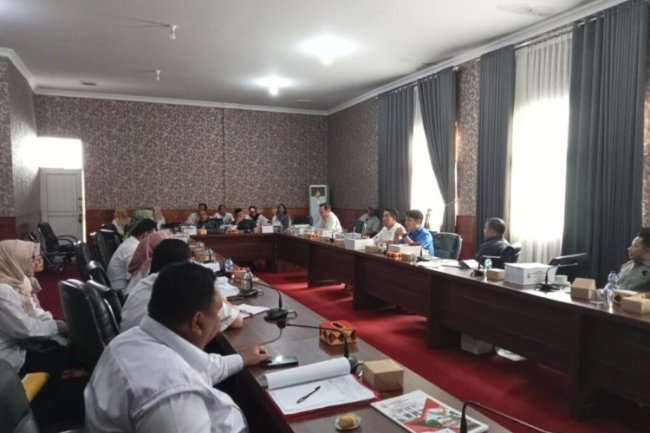 Pansus DPRD Lamsel Soroti Parkir – Pelayanan di RSUD Bob Bazar Kalianda