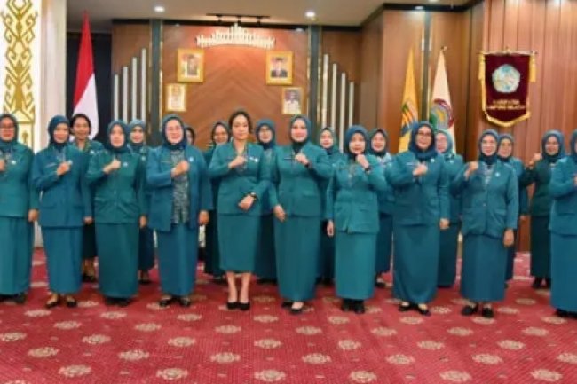 Zita Anjani Lantik Pengurus TP PKK Kabupaten Lampung Selatan Masa Bhakti 2025-2030