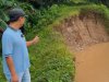 Nyaris Jebol, Anggota DPRD Lamsel Hamdani Desak Pemerintah Segera Perbaiki Tanggul di Sungai Kertosari