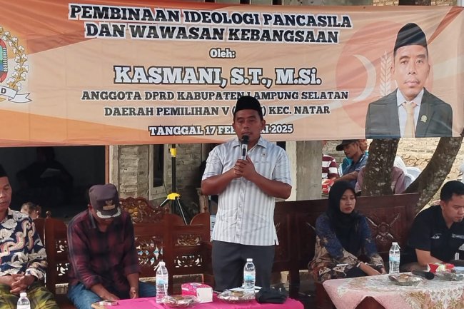 Anggota DPRD Lampung Selatan Kasmani Sosialisasi Ideologi Pancasila dan Wawasan Kebangsaan di Kali Sari