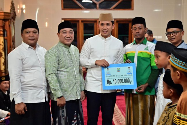 Safari Ramadan, Egi-Syaiful Salat Tarawih Masjid Baiturrahman Bakauheni