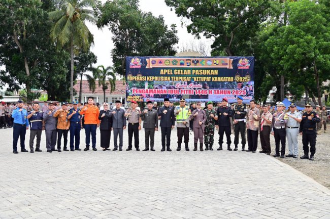 Bupati Egi Pimpin Apel Gelar Pasukan Operasi Ketupat Krakatau 2025