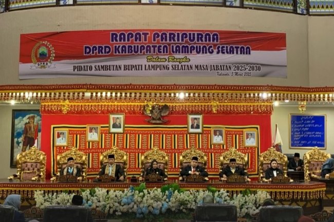 Rapat Paripurna DPRD Lampung Selatan Dalam Rangka Pidato Sambutan Bupati Lampung Selatan Periode 2025-2030