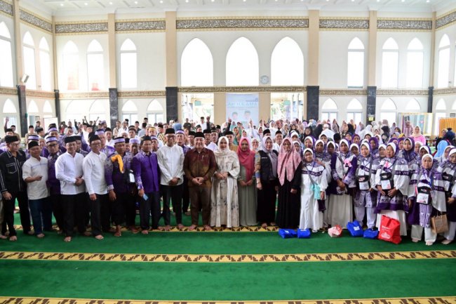 Wabup Syaiful Lepas Keberangkatan 105 Jemaah Calon Haji Gelombang Kedua