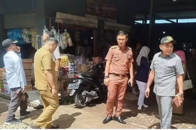 Komisi II DPRD Lampung Selatan Soroti Soal Pasar Sidomulyo Yang Sepi Pengunjung dan Tanggapi Keluhan Pedang