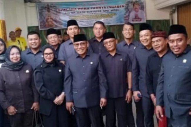 Hadiri Upacara Ngaben, Pimpinan dan Anggota DPRD Lampung Selatan Beri Perhormatan Terakhir untuk Almarhum Made Sukintre