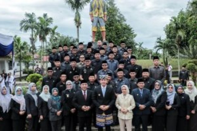 Ketua DPRD Erma Yusneli Hadiri Pelantikan Sekertaris Daerah Kabupaten Lampung Selatan