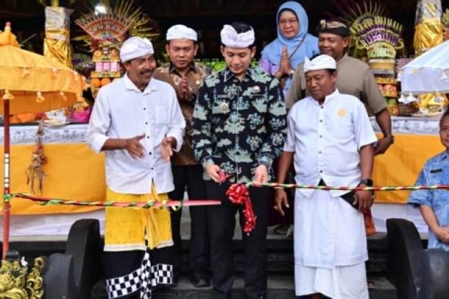 Bupati Egi Resmikan Balai Banten Pura Puseh Kertibuana